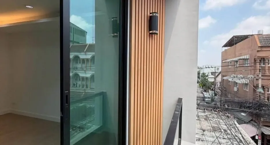 Reihenhaus zum Kauf mit 4 Zimmer in Watthana, Bangkok