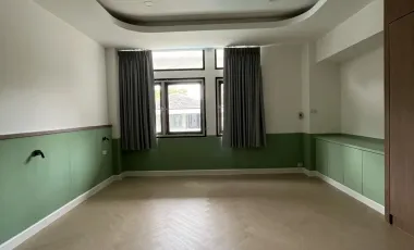 For rent 2 bedrooms apartment in Khlong Toei, Bangkok