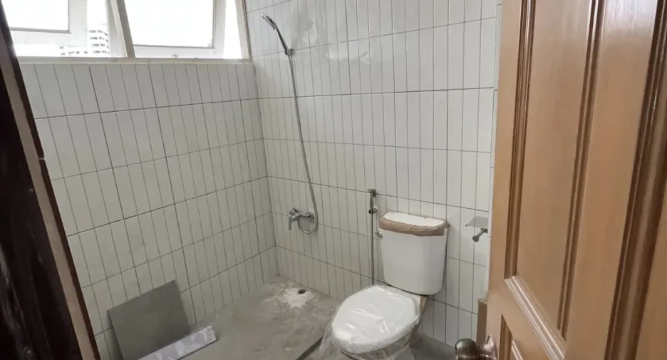 For rent 2 bedrooms apartment in Khlong Toei, Bangkok