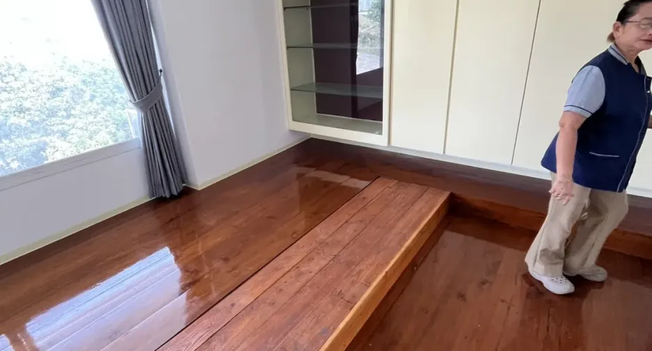 For rent 3 bedrooms apartment in Khlong Toei, Bangkok