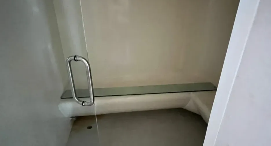 For rent 3 bedrooms apartment in Khlong Toei, Bangkok
