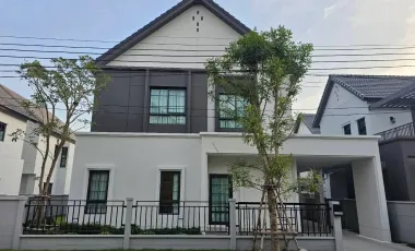 À louer 4 chambres maison à Bang Phli, Samut Prakan