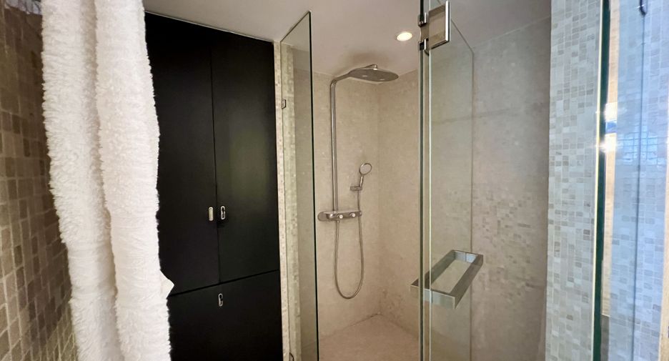 For sale 2 bedrooms condo in Watthana, Bangkok