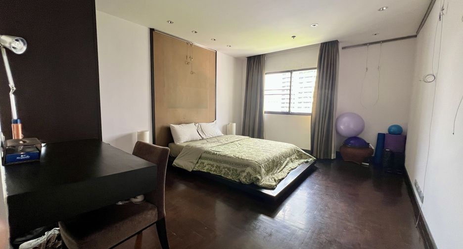 For sale 2 bedrooms condo in Watthana, Bangkok