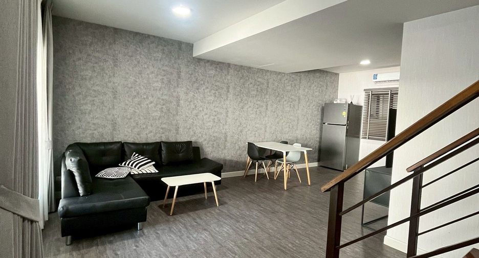 For rent 3 bedrooms townhouse in Kathu, Phuket