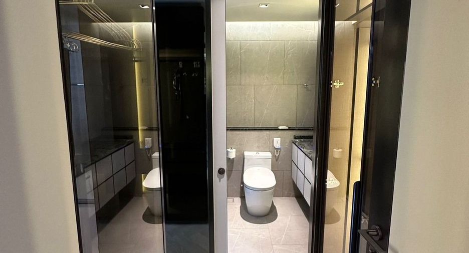For rent 2 ベッドルーム condo in Watthana, Bangkok
