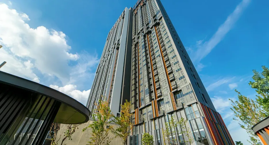 For rent 1 bed condo in Phra Khanong, Bangkok