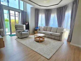 For rent 4 bedrooms house in Mueang Phuket, Phuket