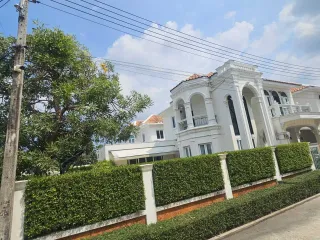 For rent 4 bedrooms house in Mueang Phuket, Phuket