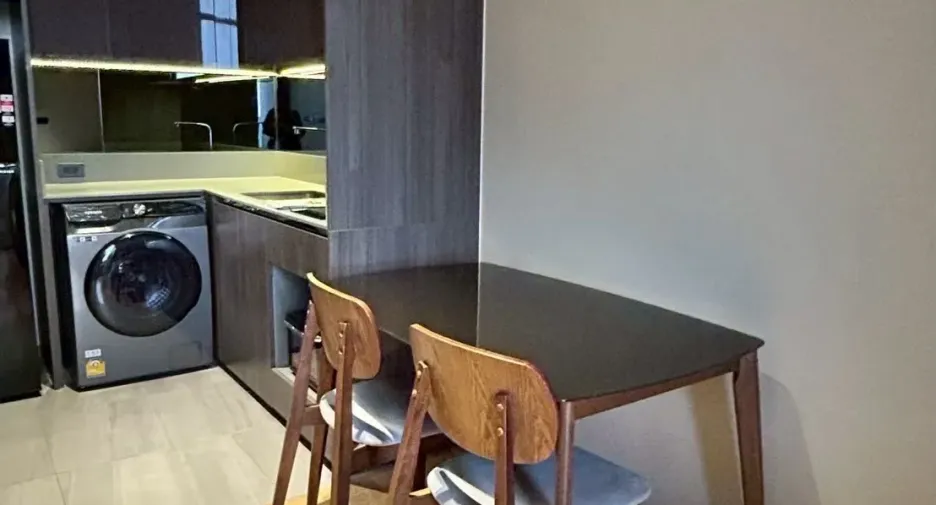 For rent 1 bed condo in Watthana, Bangkok