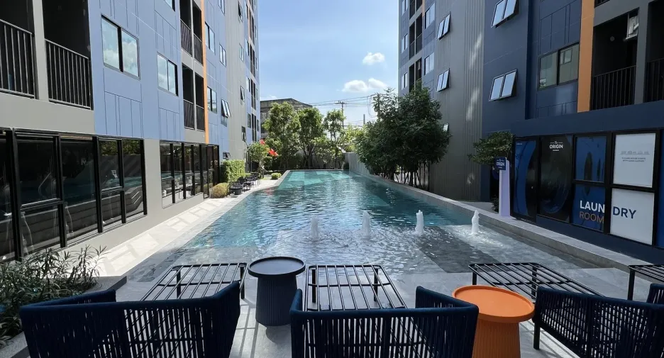 Wohnung zur Miete mit 1 Zimmer in Bang Khae, Bangkok