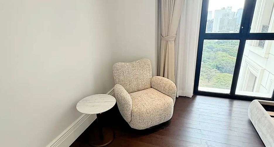 For sale 2 ベッドルーム condo in Pathum Wan, Bangkok