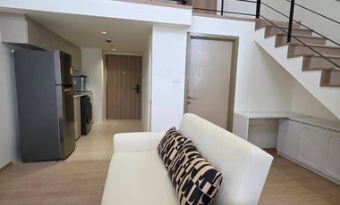 Condo en alquiler de 1 habitaciones en Thon Buri, Bangkok