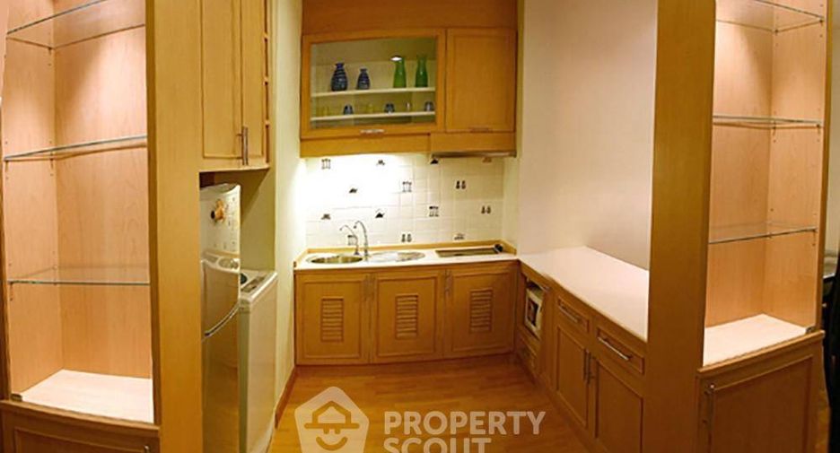 Wohnung zur Miete mit 2 Zimmer in Khlong Toei, Bangkok