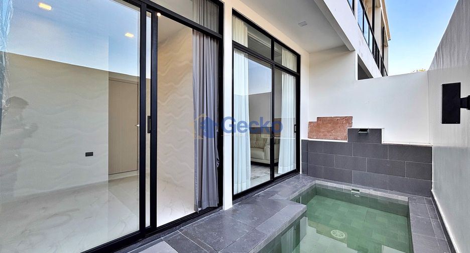 For sale 4 bedrooms house in Bang Lamung, Chonburi