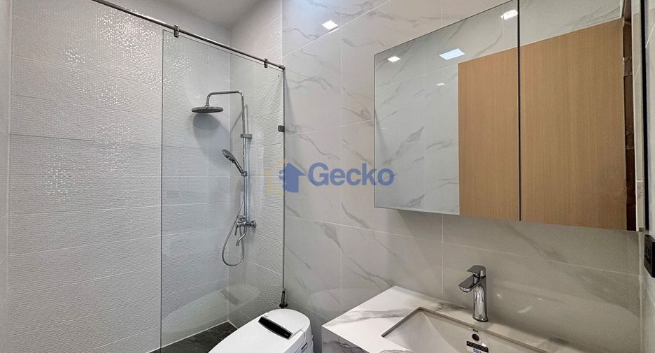 For sale 4 bedrooms house in Bang Lamung, Chonburi