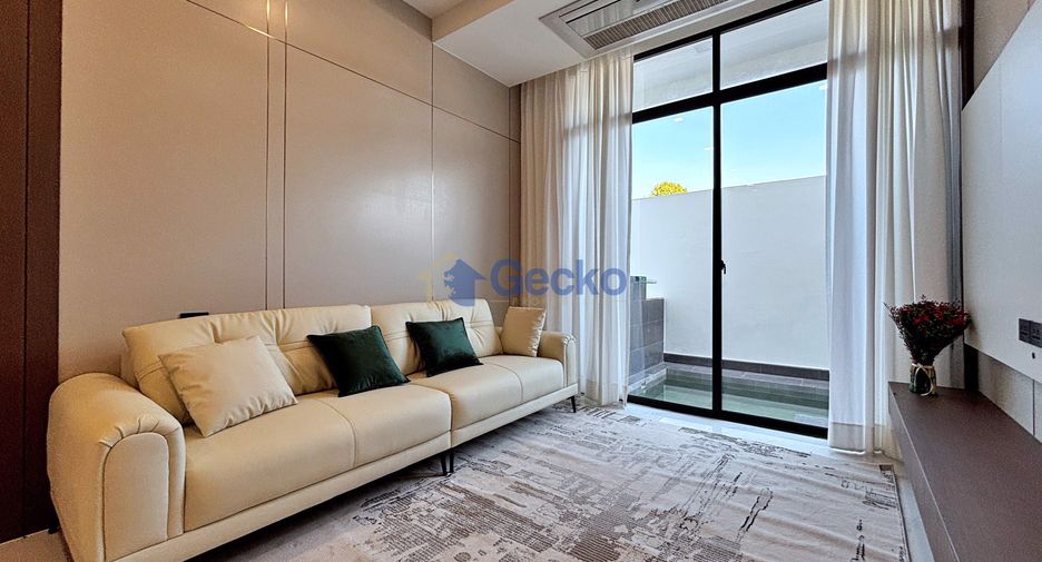 For sale 4 bedrooms house in Bang Lamung, Chonburi