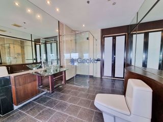 For sale 2 ベッドルーム condo in Bang Lamung, Chonburi