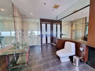 For sale 2 ベッドルーム condo in Bang Lamung, Chonburi