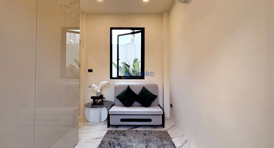 For sale 4 ベッドルーム house in Bang Lamung, Chonburi