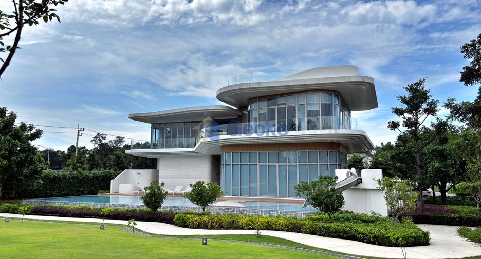 For sale 4 ベッドルーム house in Bang Lamung, Chonburi