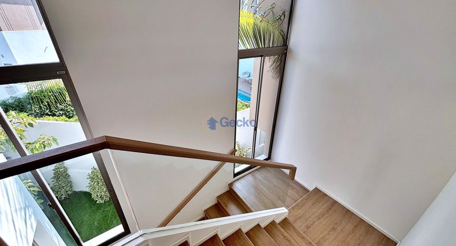 For sale 4 ベッドルーム house in Bang Lamung, Chonburi