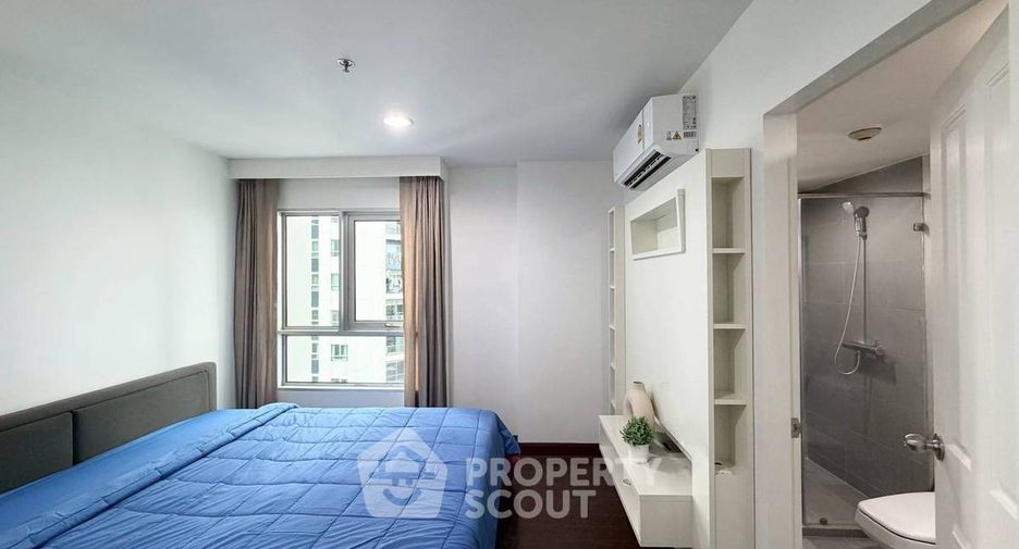 For rent 2 bedrooms condo in Huai Khwang, Bangkok