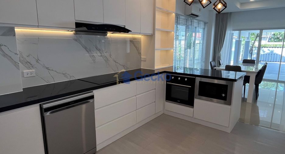 À vendre 3 chambres maison à Huay Yai, Pattaya
