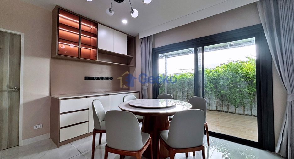 Casa en venta de 4 habitaciones en Bang Lamung, Chonburi