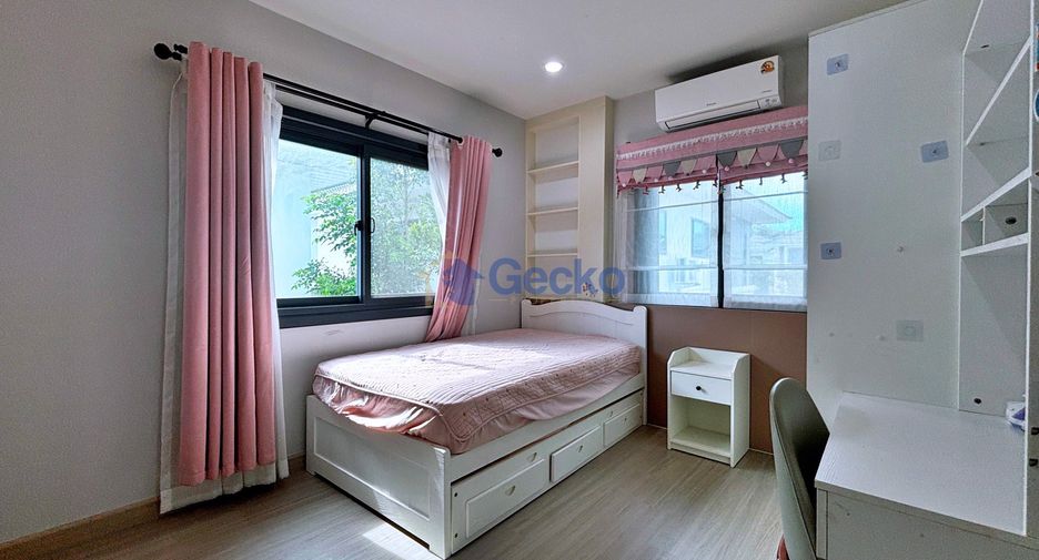 Casa en venta de 4 habitaciones en Bang Lamung, Chonburi