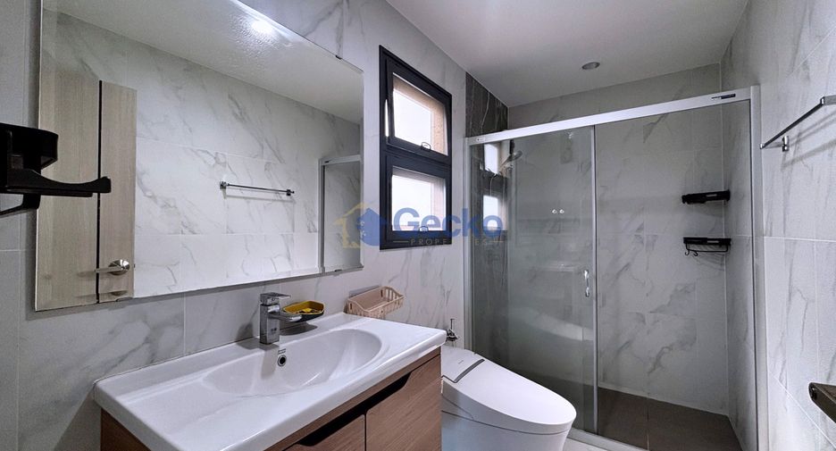 Casa en venta de 4 habitaciones en Bang Lamung, Chonburi