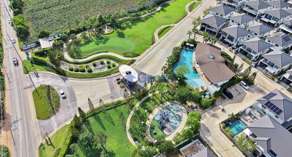 Casa en venta de 4 habitaciones en Bang Lamung, Chonburi