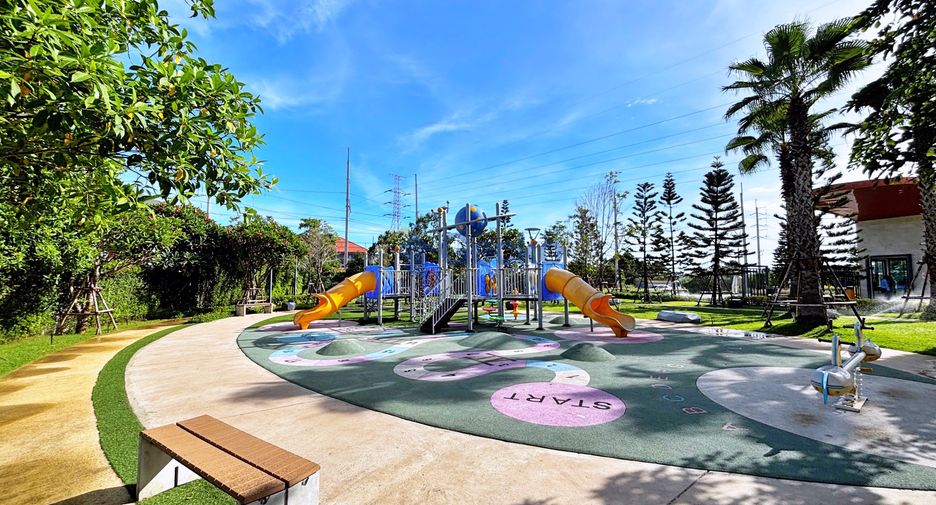 Casa en venta de 4 habitaciones en Bang Lamung, Chonburi