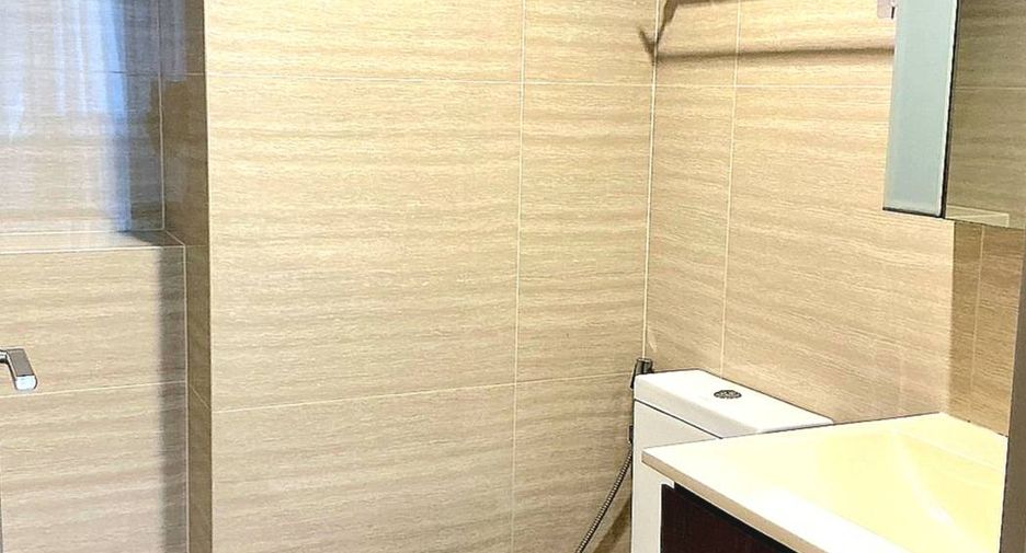 For rent 1 bed condo in Huai Khwang, Bangkok