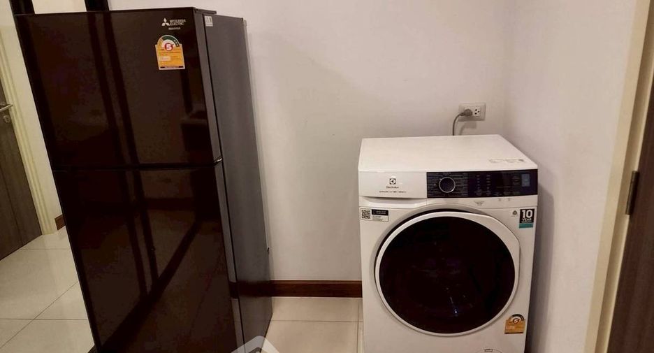 Condo en alquiler de 1 habitaciones en Khlong San, Bangkok