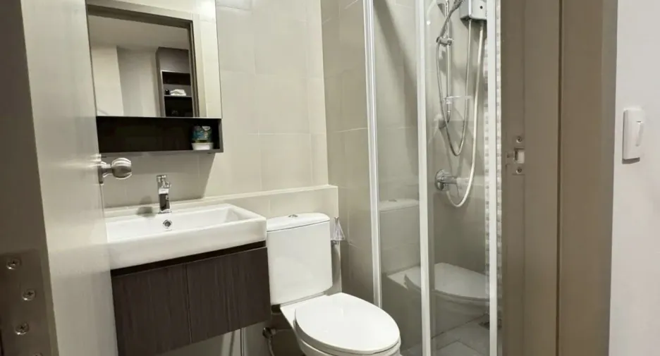 Condo en alquiler de estudio en Khlong Toei, Bangkok