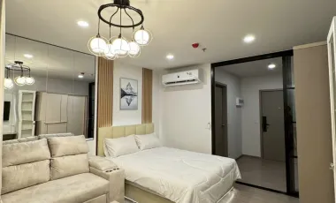 À louer studio condo à Khlong Toei, Bangkok