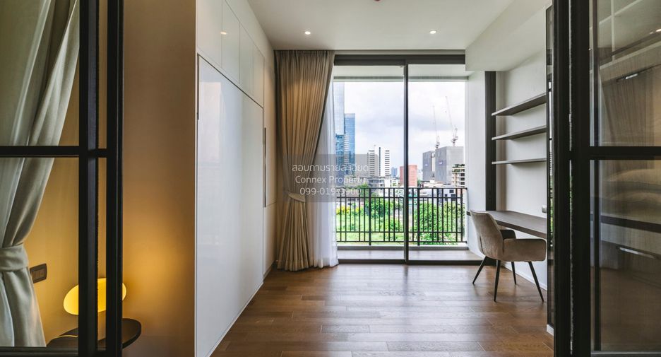 For rent 2 bedrooms condo in Pathum Wan, Bangkok