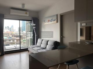 For rent 2 bedrooms condo in Phra Khanong, Bangkok