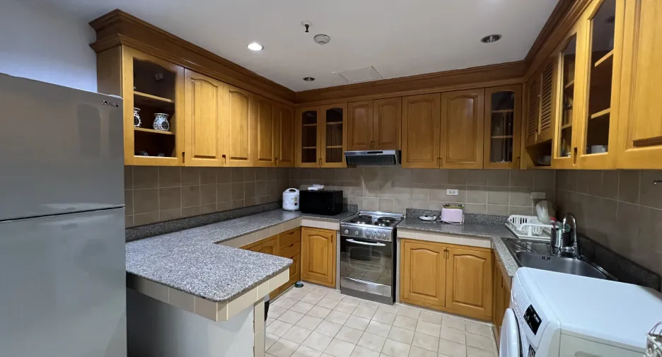 Wohnung zur Miete mit 3 Zimmer in Sathon, Bangkok