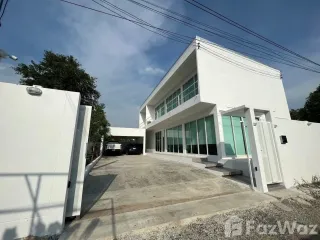 For sale and for rent 5 bedrooms house in Lat Krabang, Bangkok