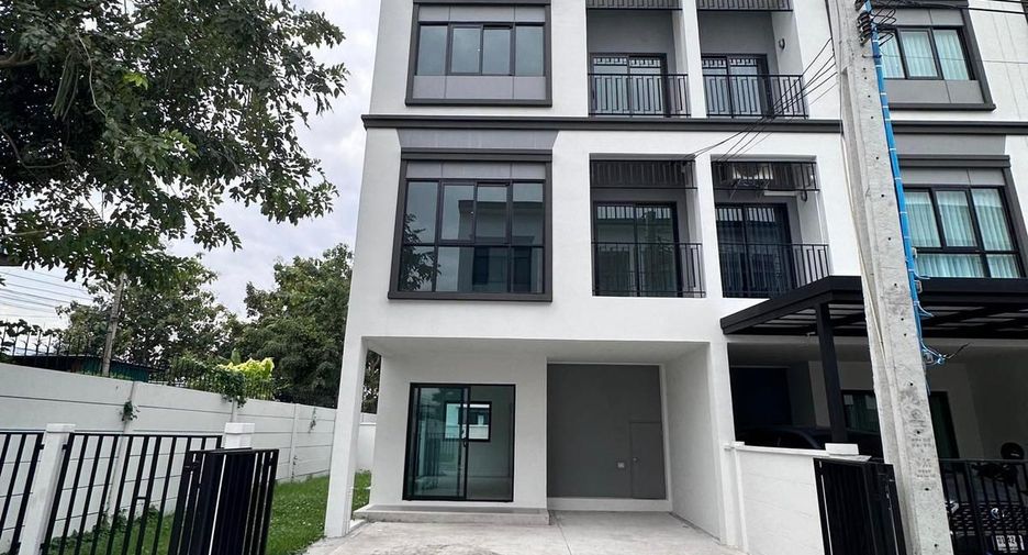 For sale and for rent 4 bedrooms townhouse in Mueang Samut Prakan, Samut Prakan