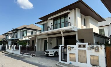 Haus zum Kauf mit 4 Zimmer in Prawet, Bangkok
