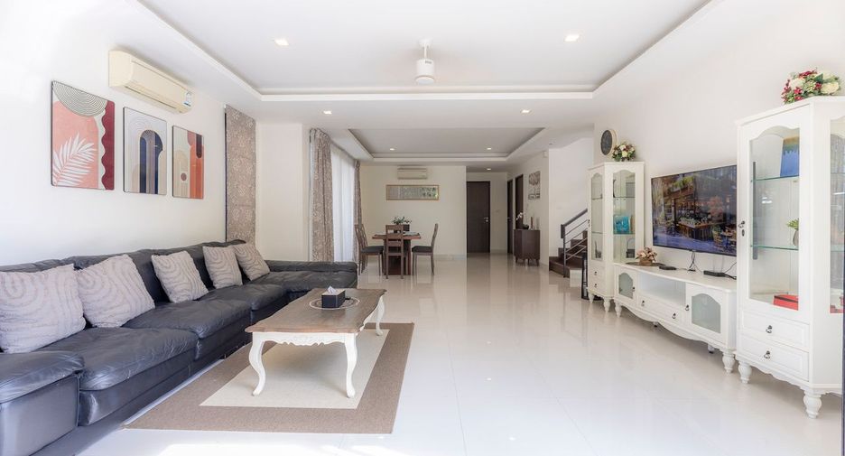 For rent 5 bedrooms villa in Thalang, Phuket