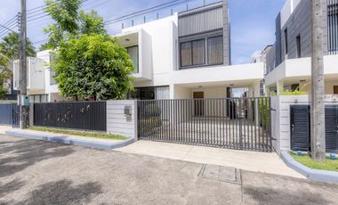 For rent 5 ベッドルーム villa in Thalang, Phuket