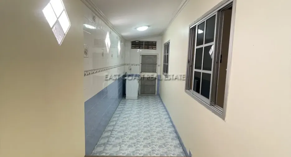 For rent and for sale 3 bedrooms house in Bang Lamung, Chonburi