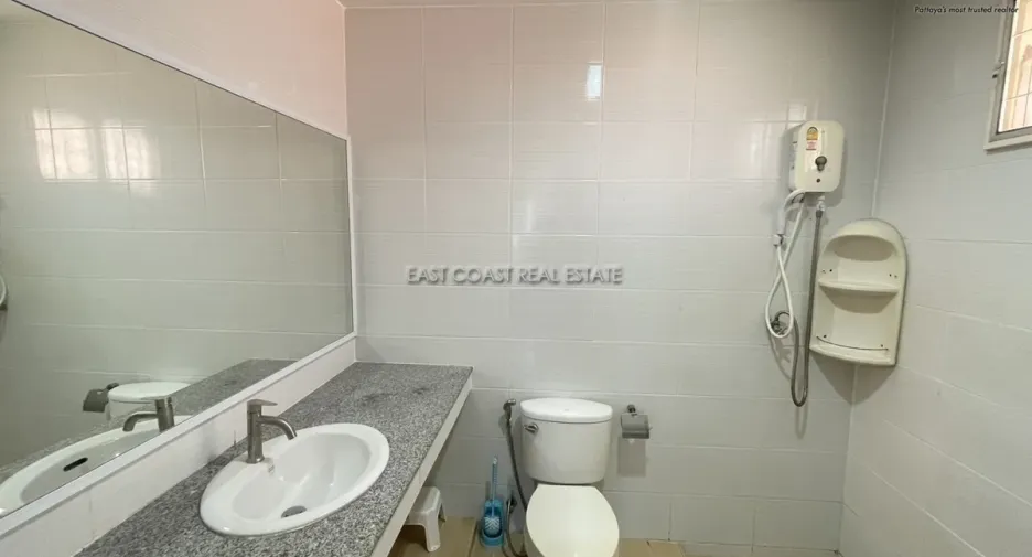 For rent and for sale 3 bedrooms house in Bang Lamung, Chonburi