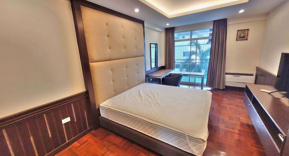 Condo en alquiler de 4 habitaciones en Khlong Toei, Bangkok