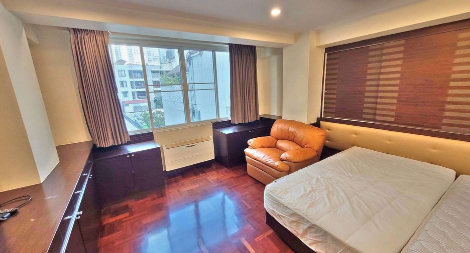 Condo en alquiler de 4 habitaciones en Khlong Toei, Bangkok