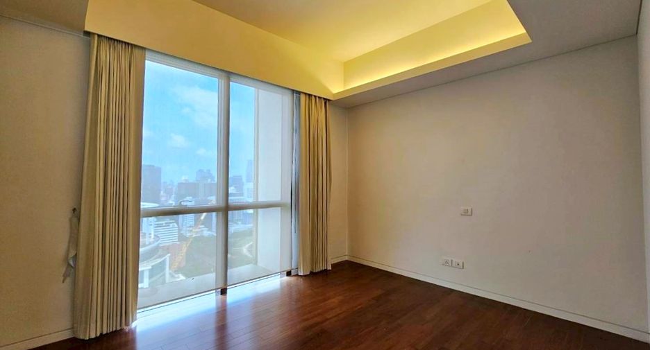 Wohnung zur Miete mit 2 Zimmer in Pathum Wan, Bangkok